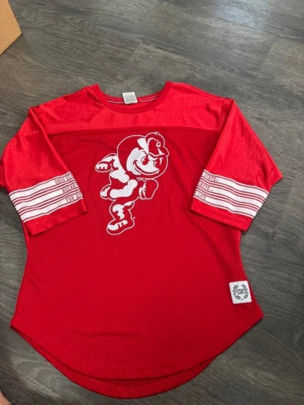 Girls PINK jersey.